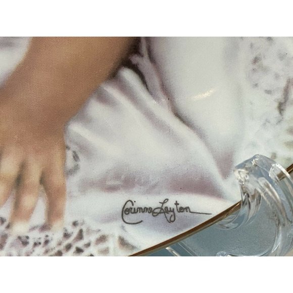 Edwin M. Knowles "Anna" Holding a Doll 1989 Collectible Plate by Corinne Layton - Picture 5 of 10